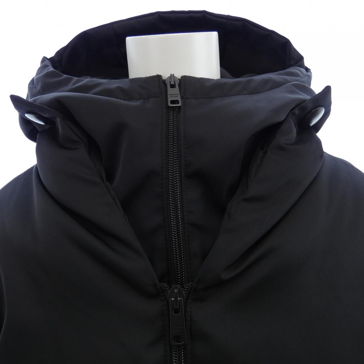 プラダ PRADA トライアングルロゴ 29Y955 S212 1WQ8 ダウンコート