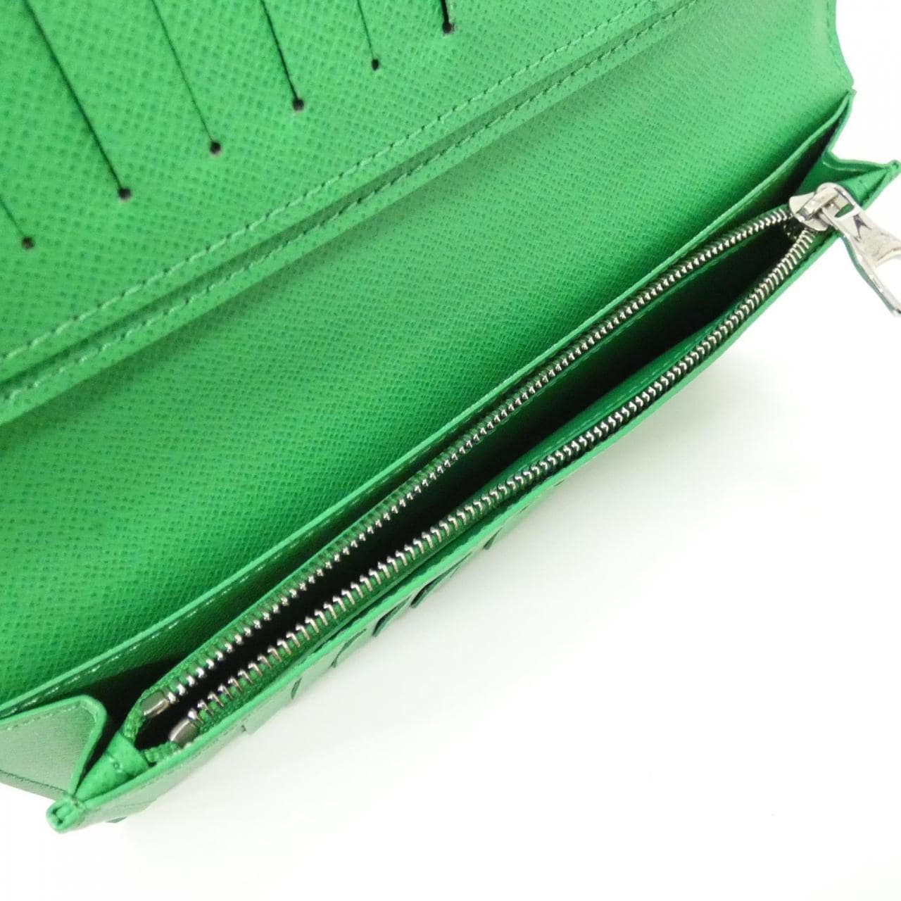 ルイヴィトン モノグラム コミック ポルトフォイユ ブラザ M82011 財布