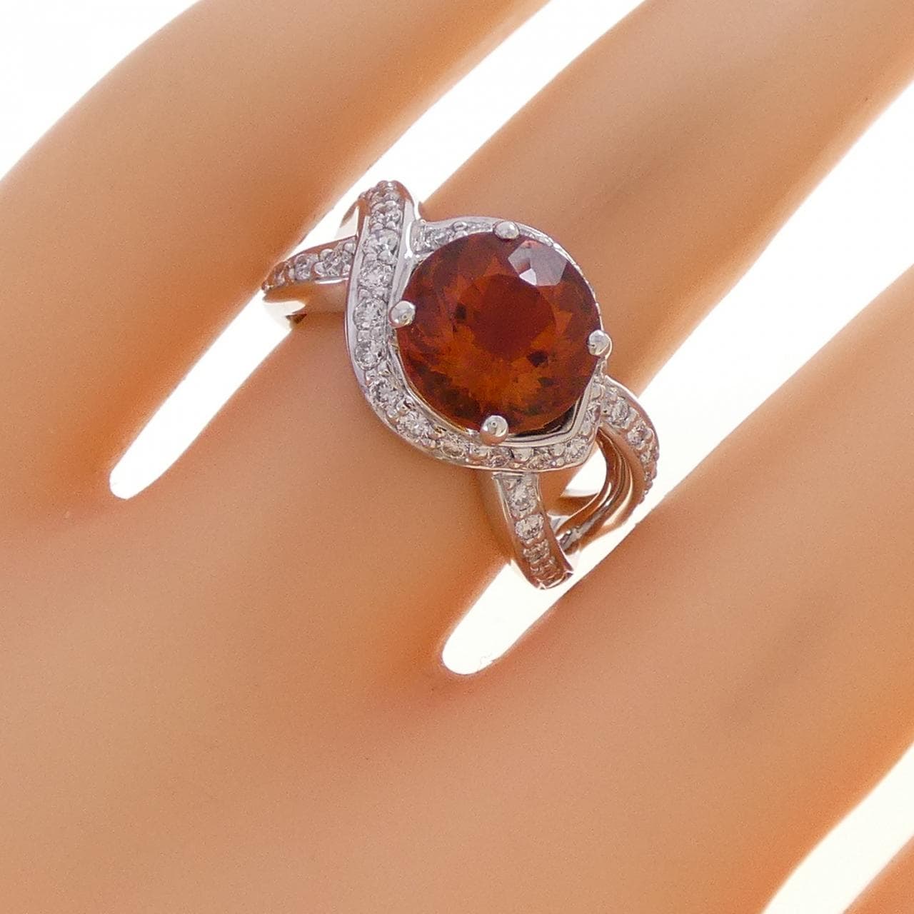 18KWG シトリン リング 2.59CT
