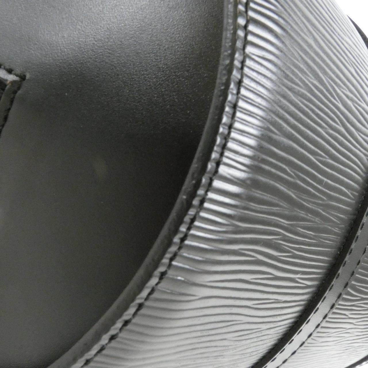 ルイヴィトン エピ スフロ M52222 バッグ