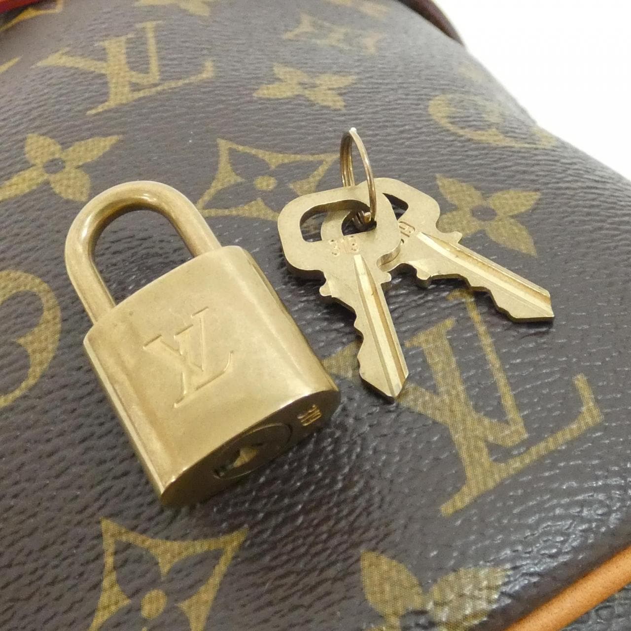 ルイヴィトン モノグラム(アイコノクラスト) パンチング バッグ ベビー M40230 ショルダーバッグ