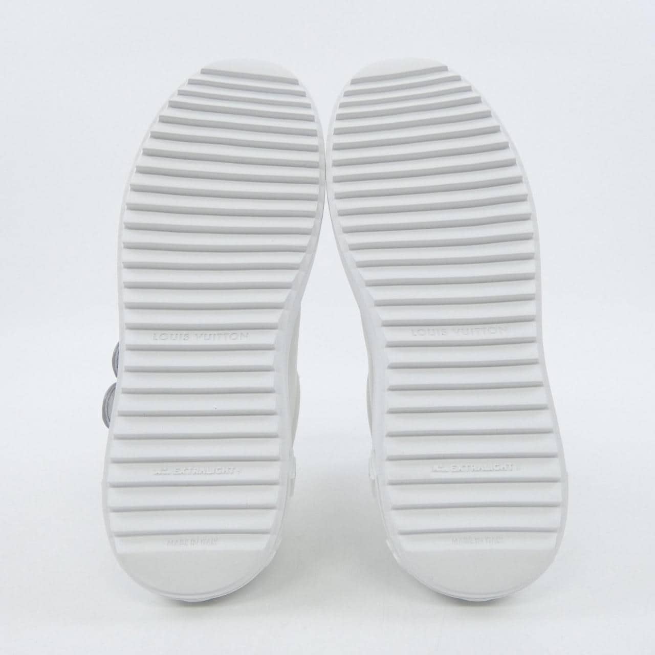 ルイヴィトン LOUIS VUITTON LV SKI ヴィヴィエンヌチャーム タイムアウトライン スニーカー