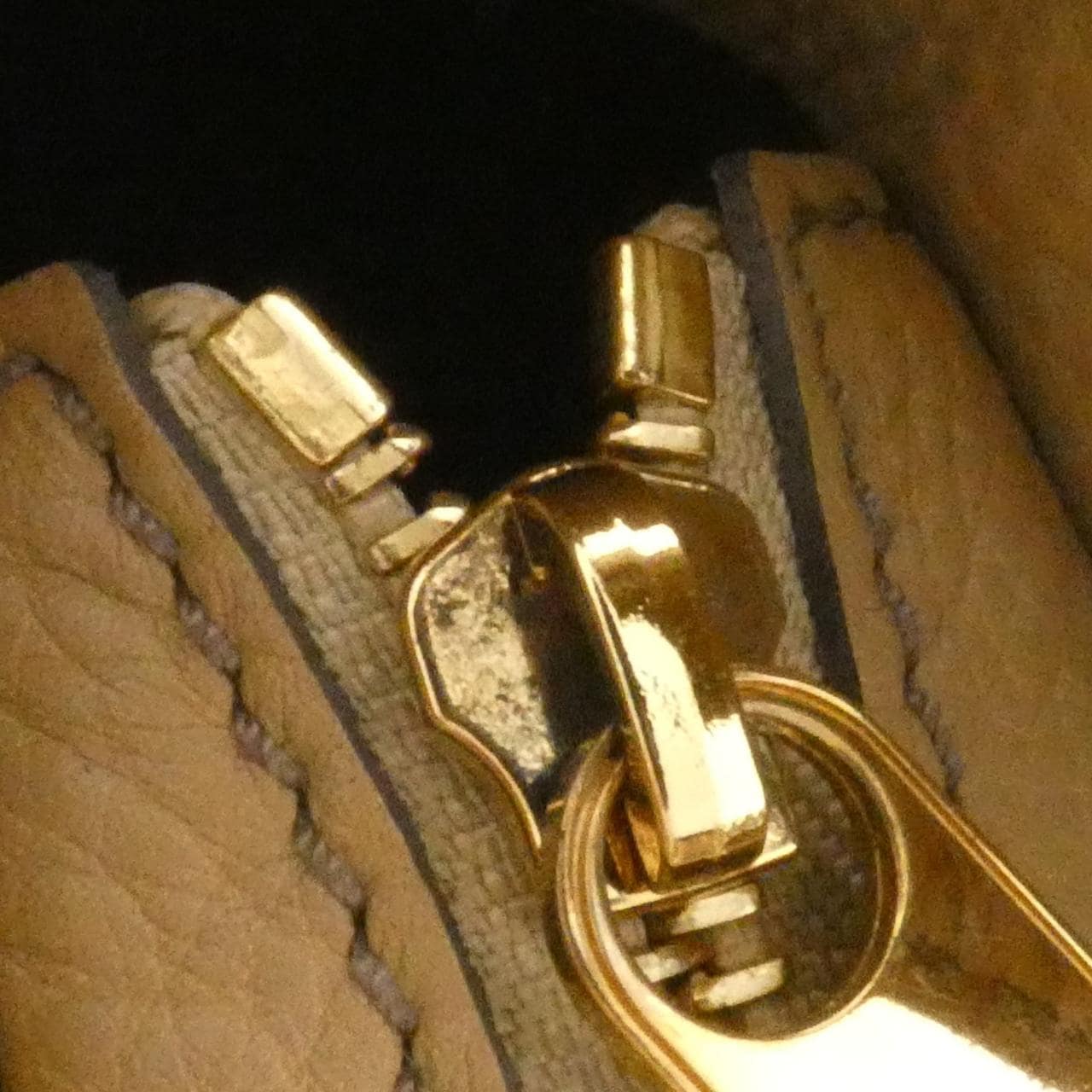 ルイヴィトン マヒナ XS M95973 ショルダーバッグ