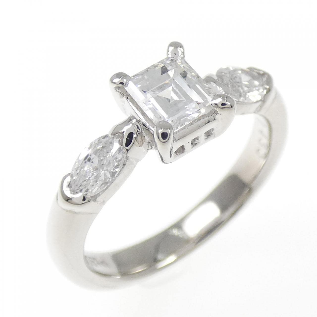 PT900 ダイヤモンド リング 0.430CT