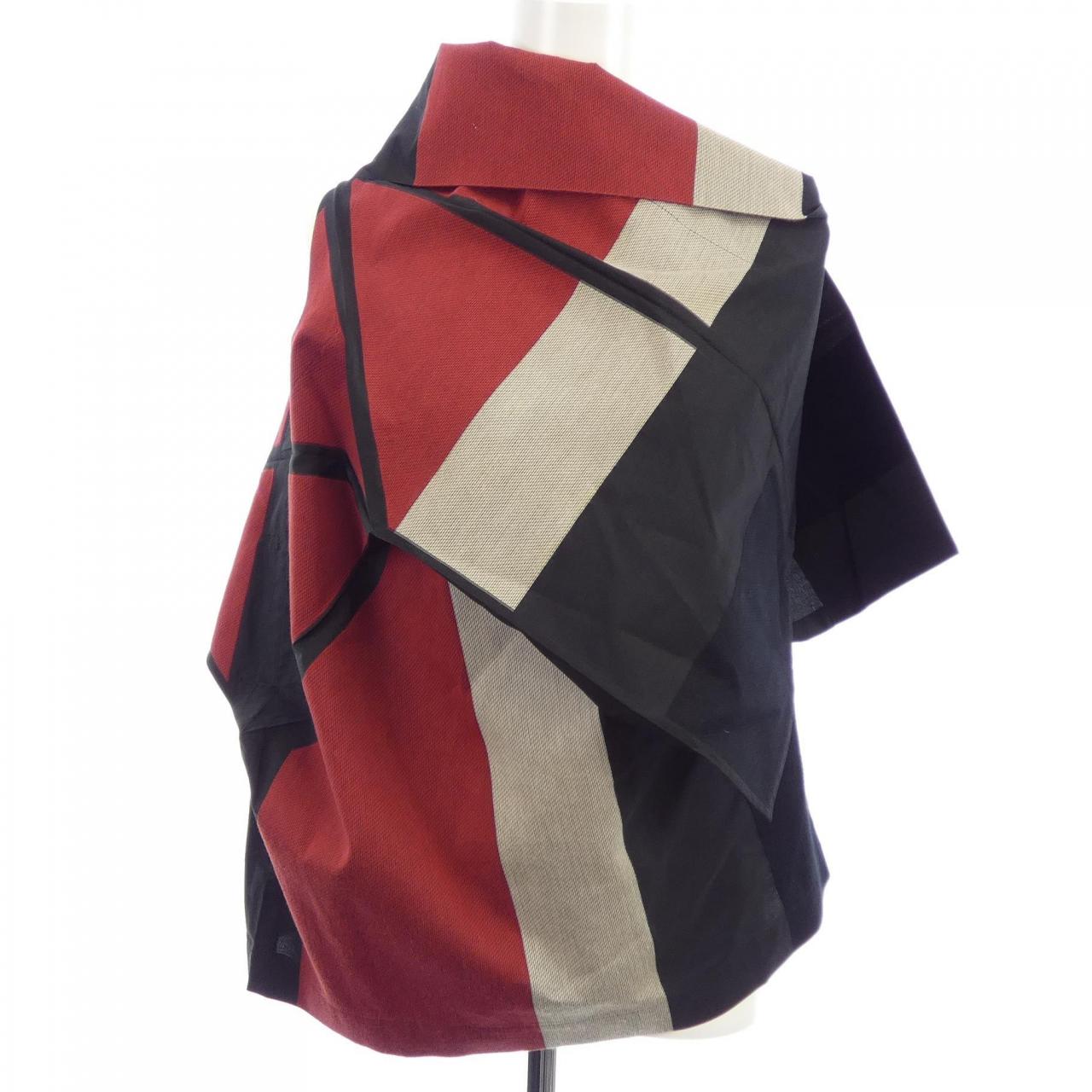 イッセイミヤケ ISSEY MIYAKE IL81FJ511 トップス