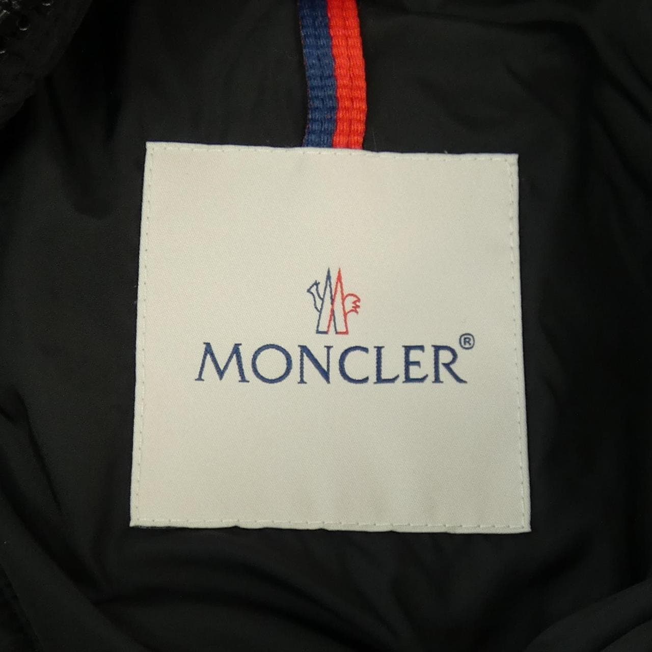 モンクレール MONCLER ダウンジャケット