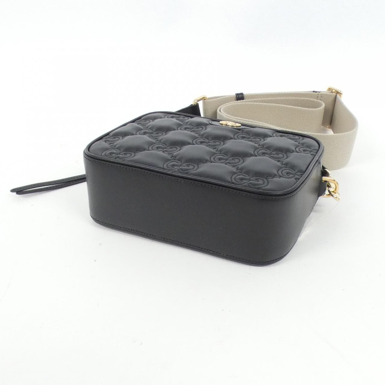 Gucci signature small hot sale camera crossbody bag