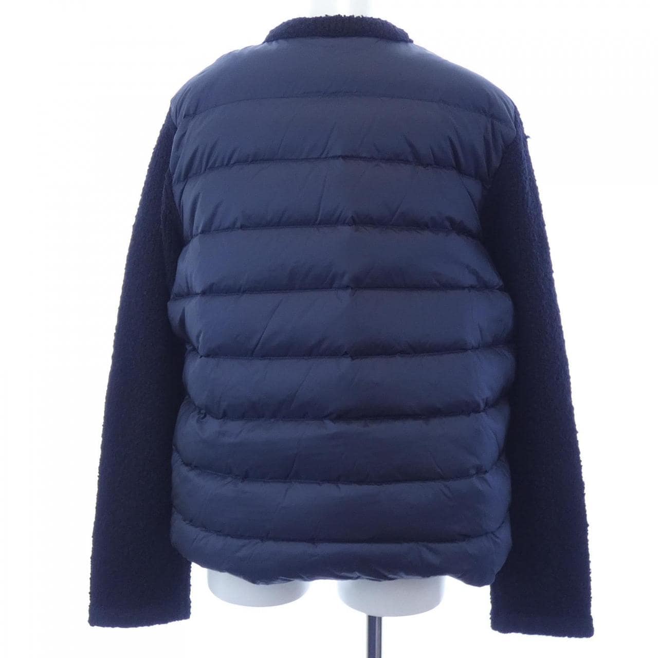 【新品】モンクレール MONCLER K20939B00005 ダウンジャケット