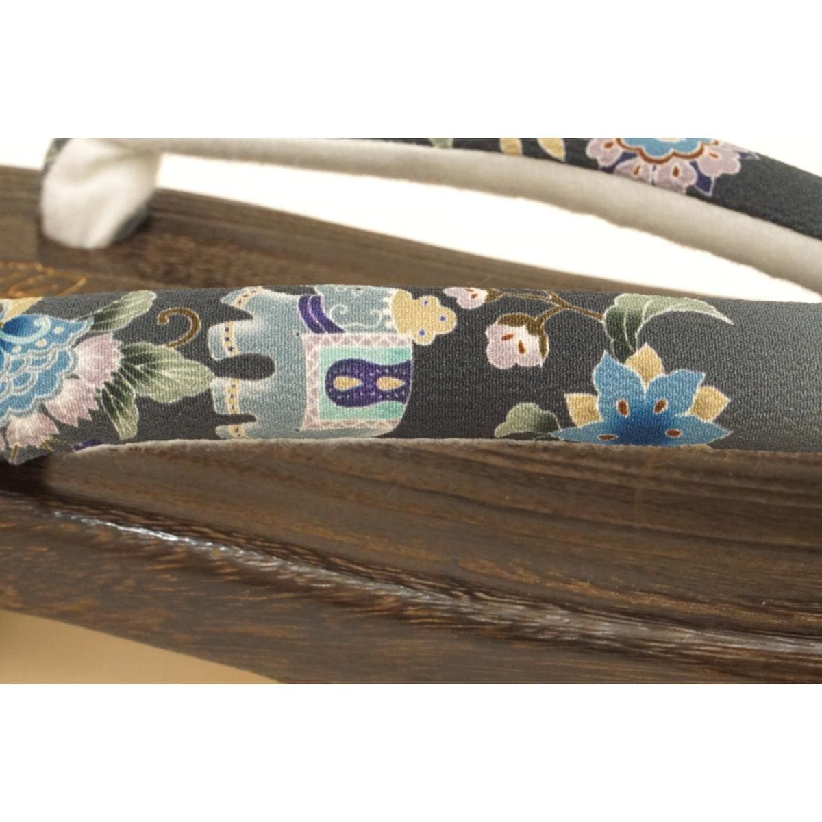 【新品】女下駄　【岡重】Ｆサイズ