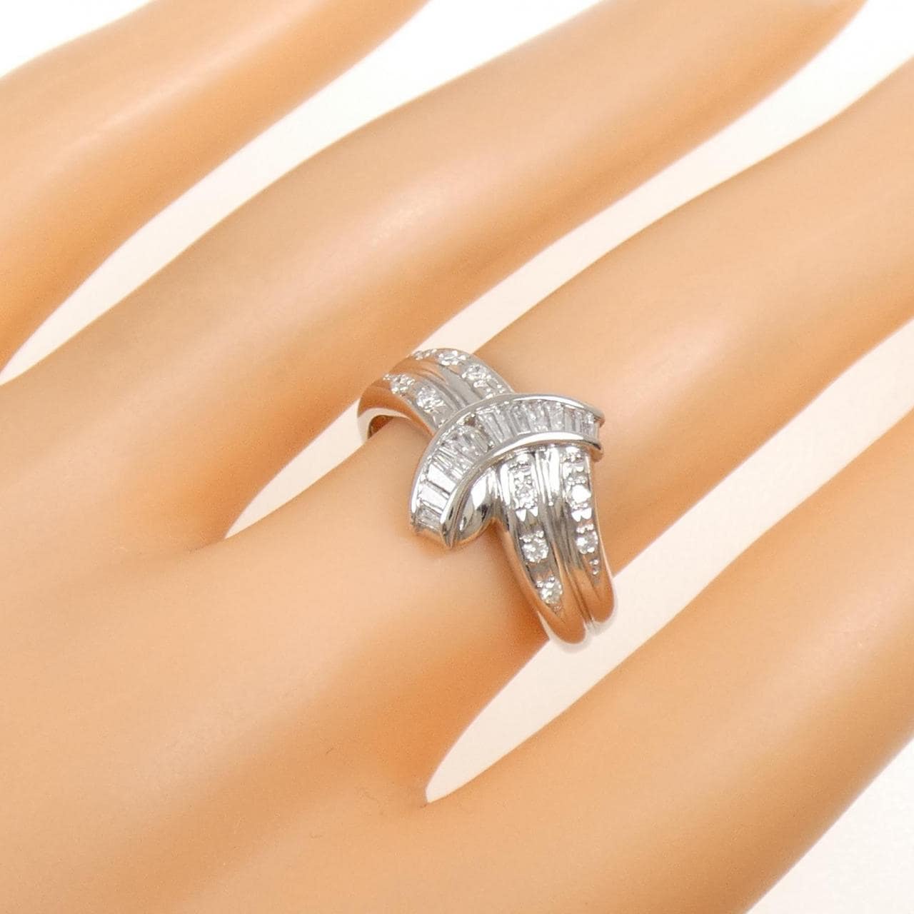 PT900 ダイヤモンド リング 0.32CT