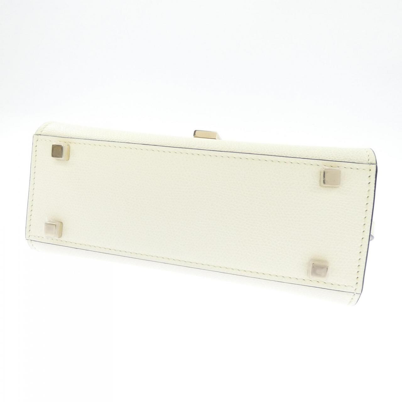 ヴァレクストラ VALEXTRA イジィデチェーン ISIDE CHAIN BAG