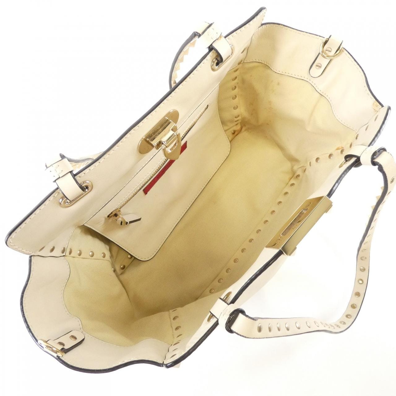 ヴァレンティノガラヴァーニ バッグ