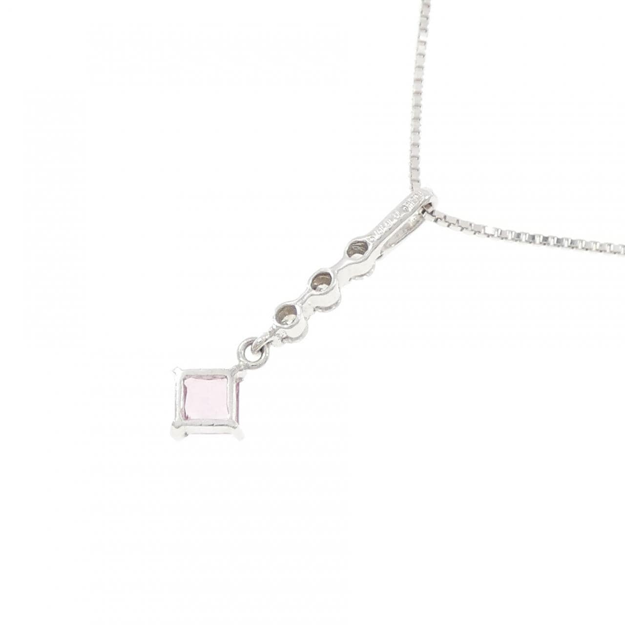 K18WG サファイヤ ネックレス 0.249CT