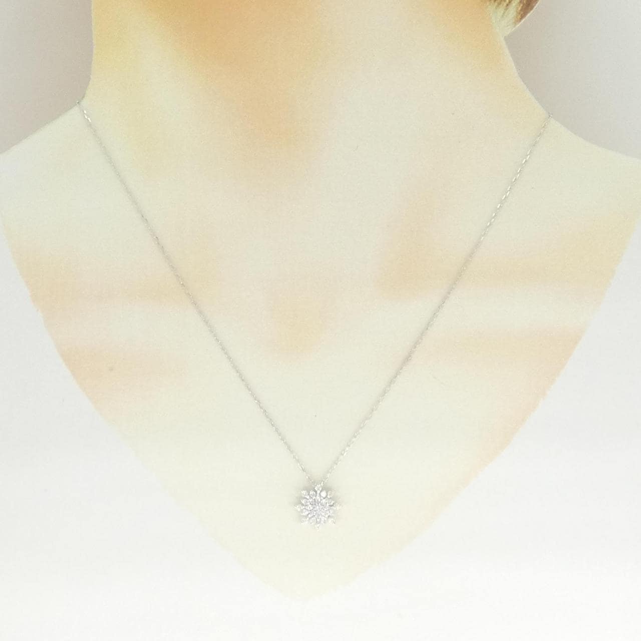 K18WG ダイヤモンド ネックレス