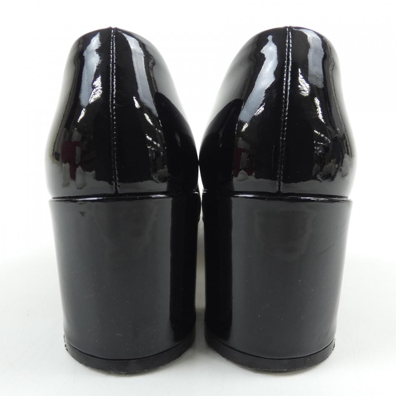 サルヴァトーレフェラガモ SALVATORE FERRAGAMO GARDA パンプス