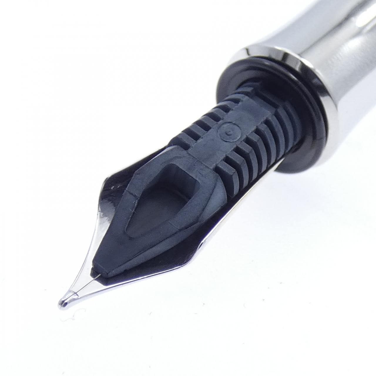 グラフフォンファーバーカステル クラシックコレクショングラナディラ 万年筆