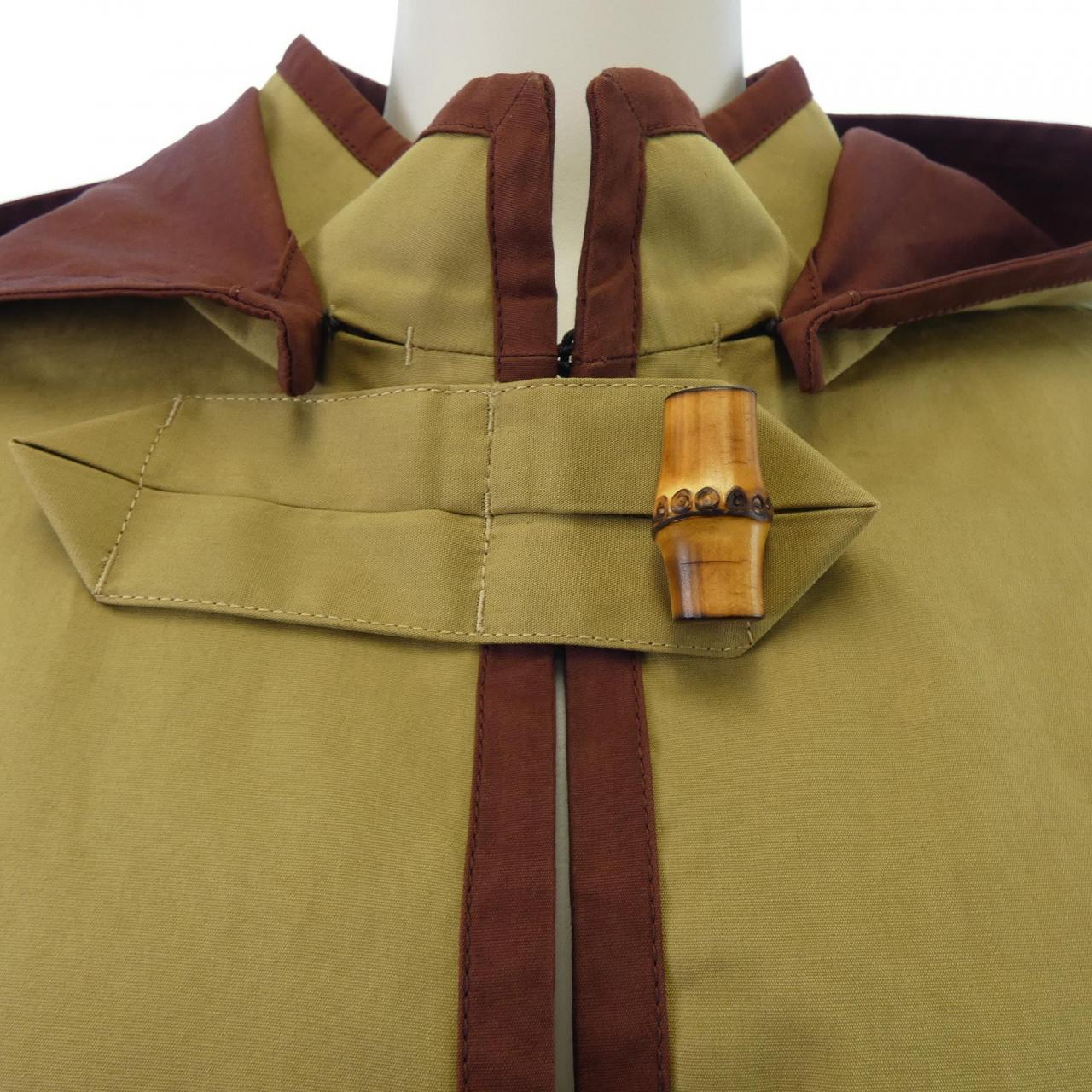 グッチ GUCCI 744672 ZAIF0 ケープ