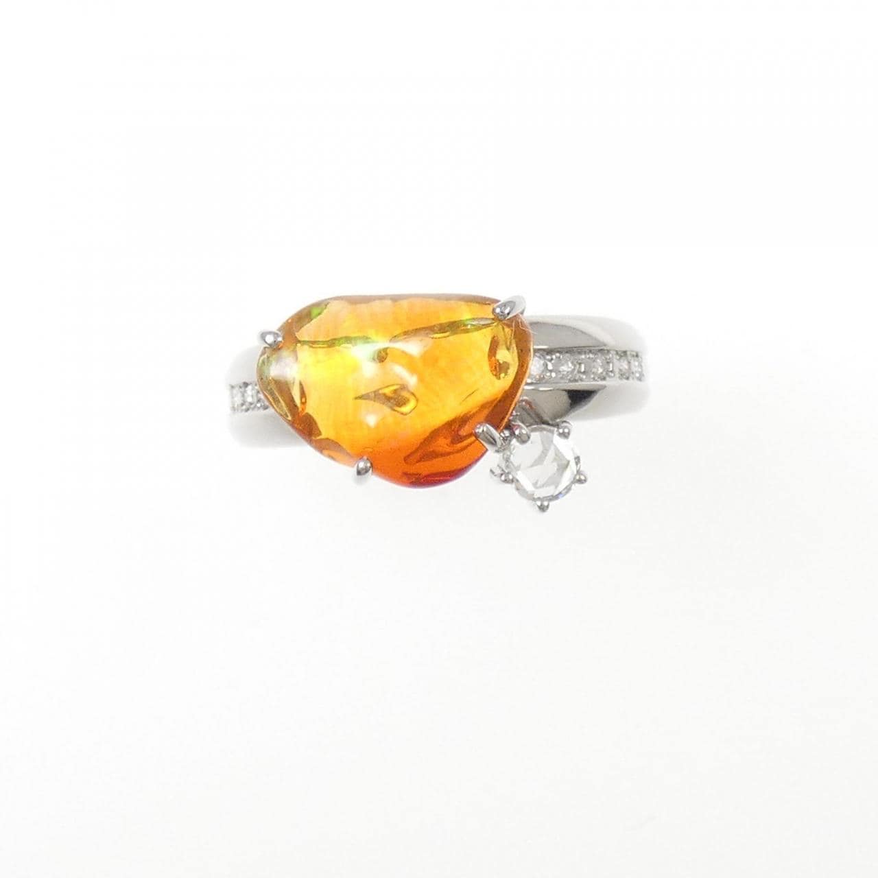 山本真理 オパール リング 2.36CT