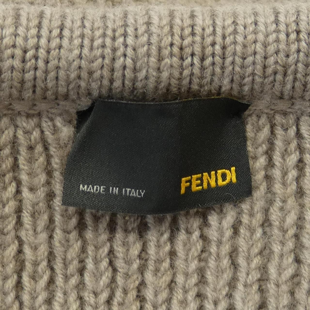 フェンディ FENDI カーディガン