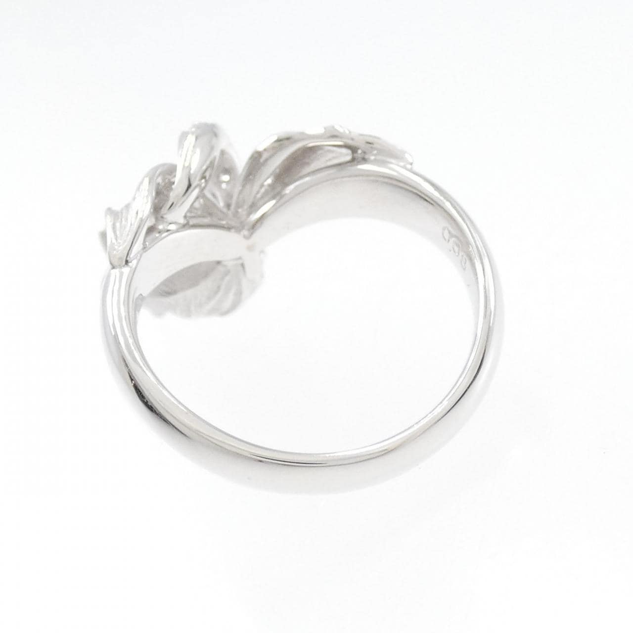 K18WG フラワー ダイヤモンド リング 0.08CT