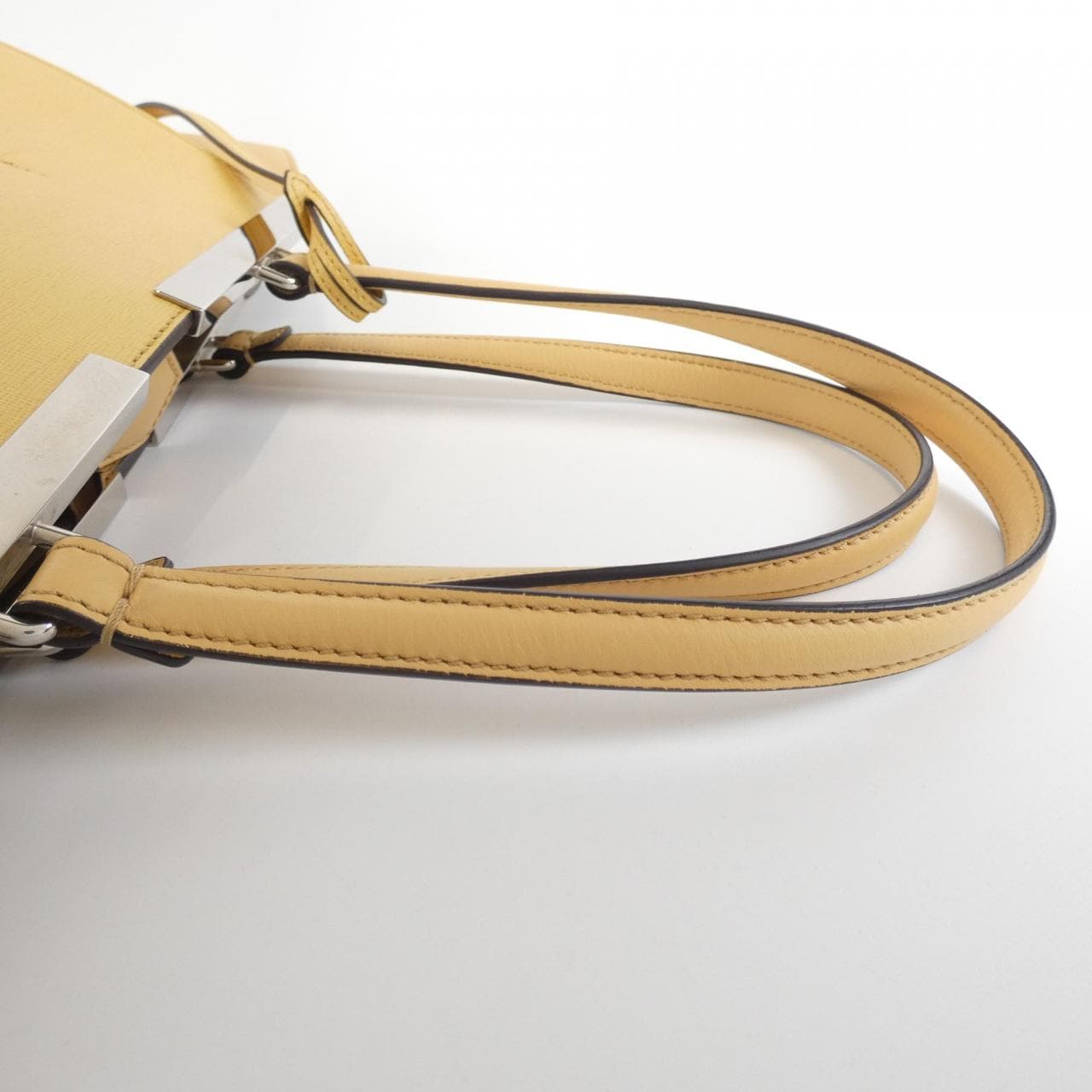 フェンディ トロワジュール 8BH272 P3D バッグ