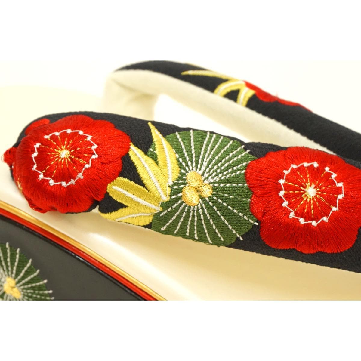 【新品】女草履　松竹梅　Ｆサイズ