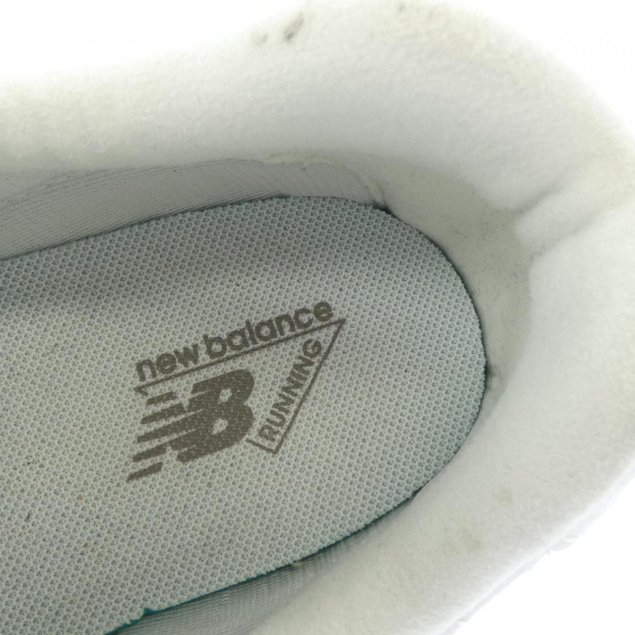 ニューバランス NEW BALANCE U9965C4 スニーカー