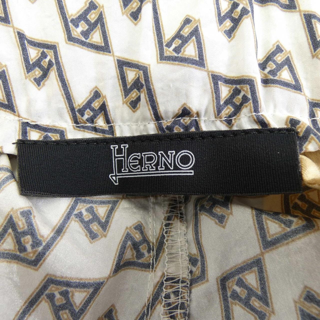 ヘルノ Herno PT000037D パンツ