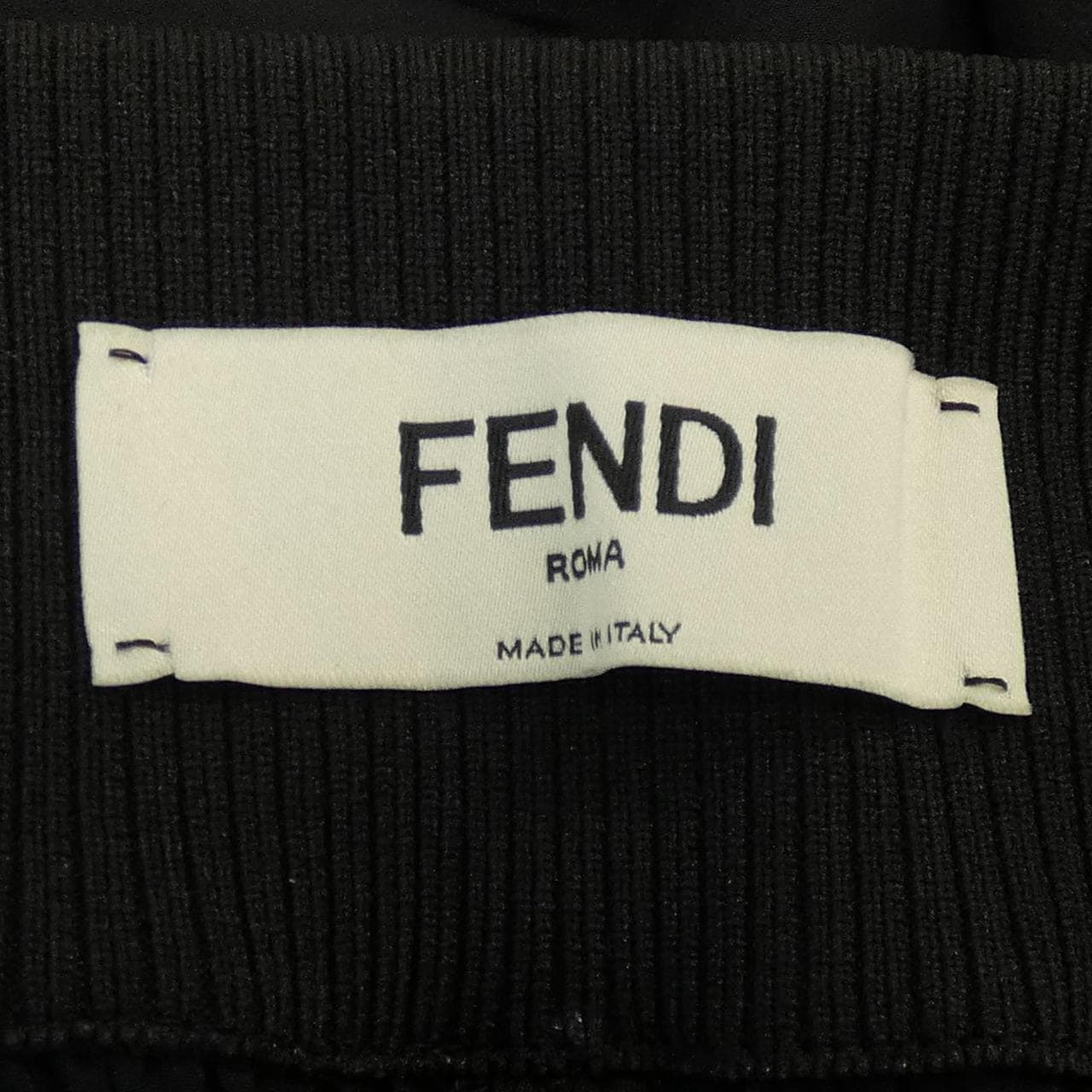 フェンディ FENDI パンツ