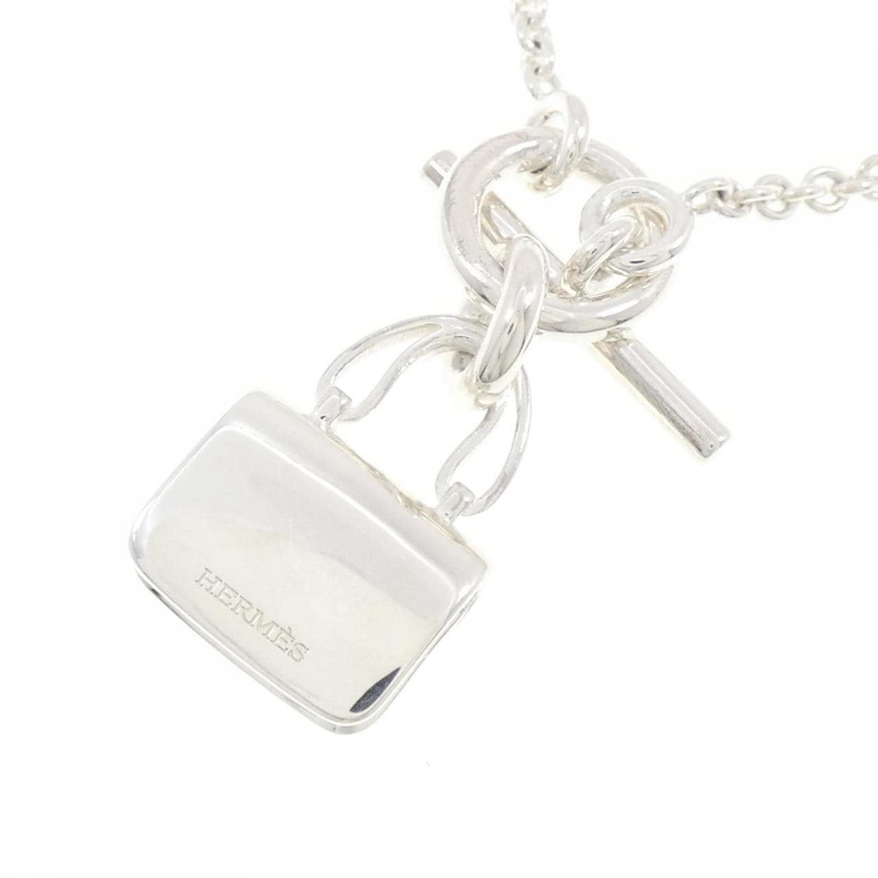 HERMES amulettes constance necklace