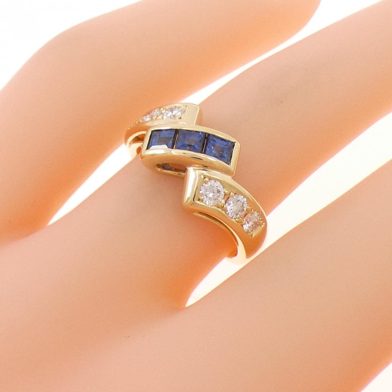 极光蓝宝石0.33CT