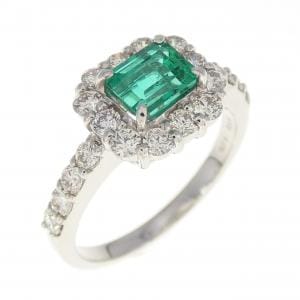 emerald ring