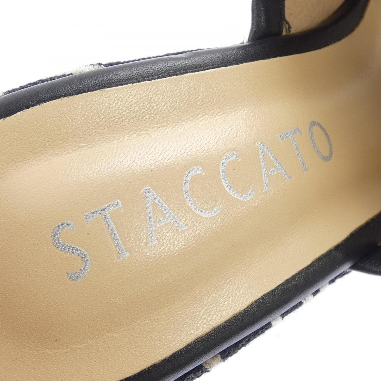 スタッカート STACCATO サンダル