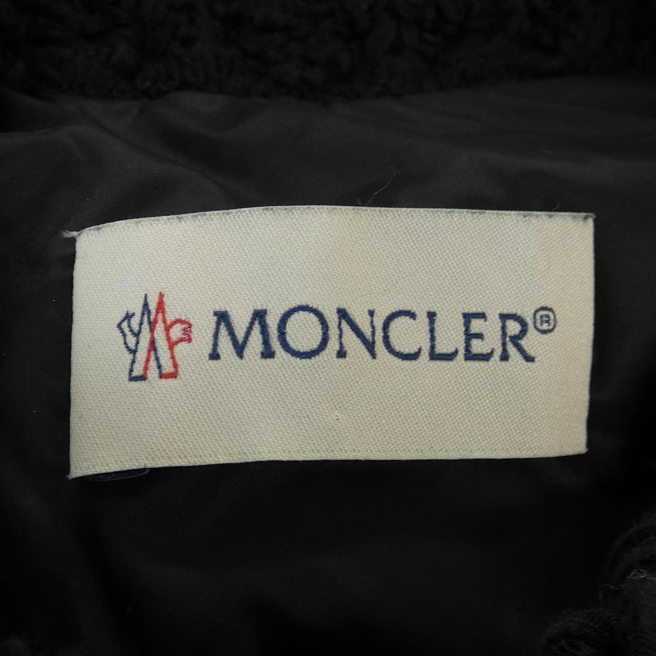 モンクレール MONCLER ダウンジャケット