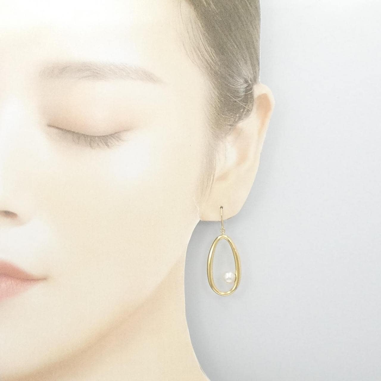 MIKIMOTO Moon Dew Earrings 6.3mm