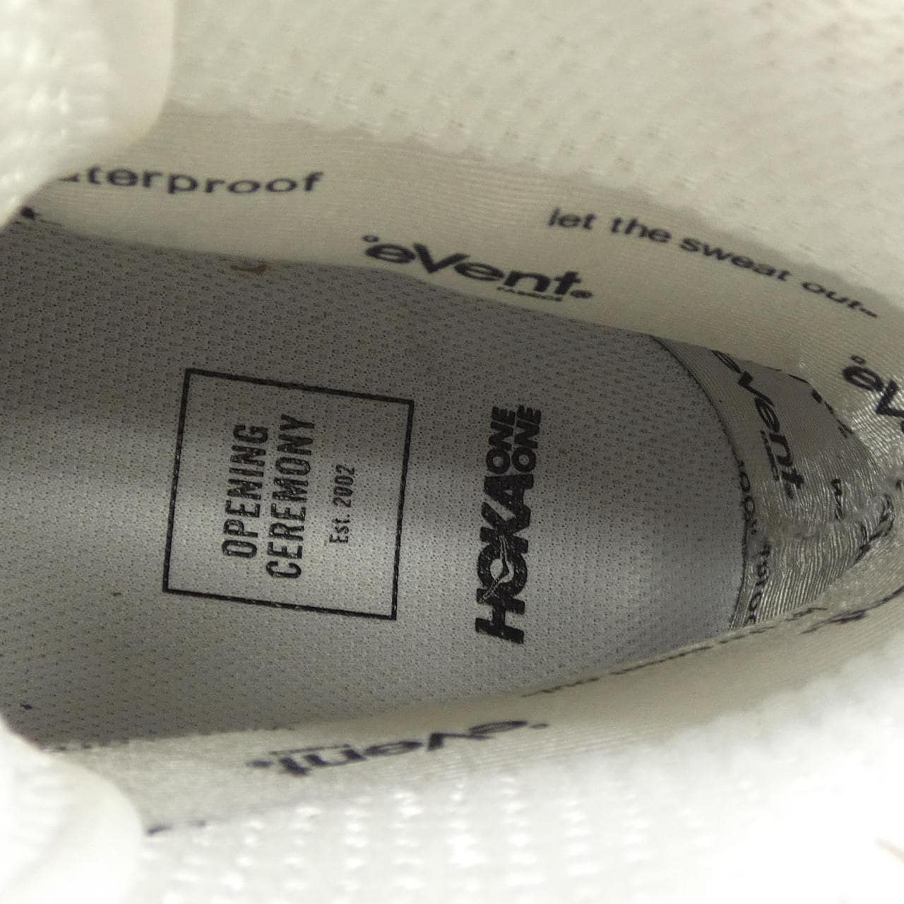 ホカオネオネ HOKA ONE ONE TOR ULTRA HI スニーカー