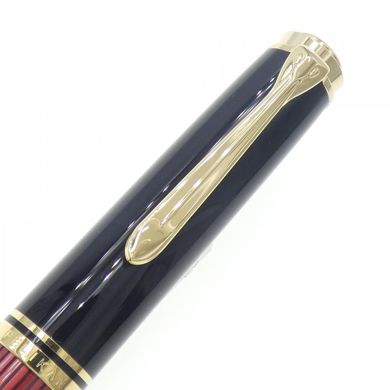 Pelikan Souveraine M800 Bordeaux Fountain Pen