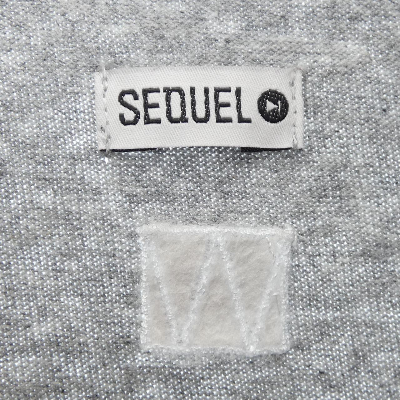 シークエル SEQUEL Tシャツ
