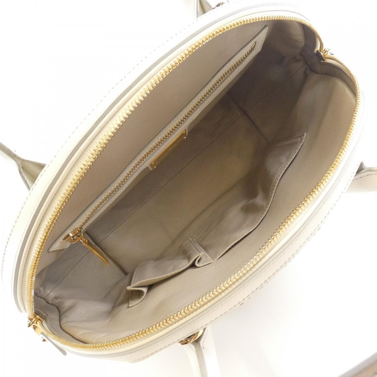 サルヴァトーレフェラガモ 21 F025 バッグ