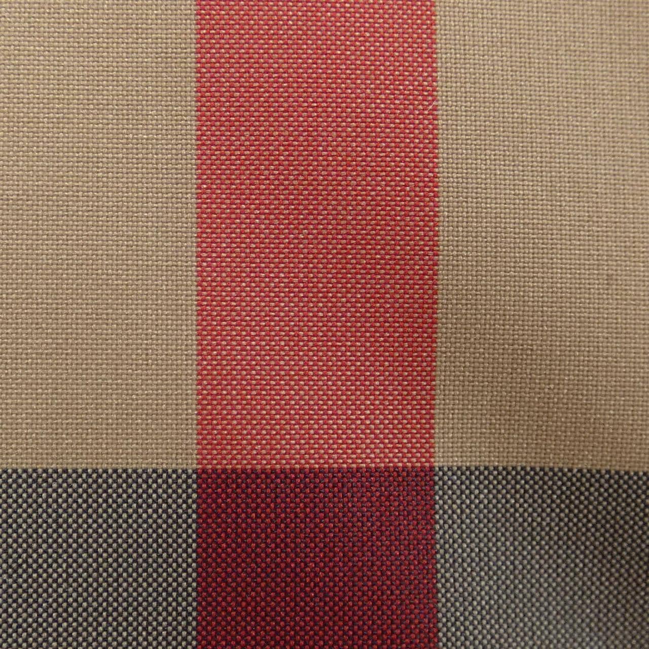 BURBERRY巴宝莉羽绒服