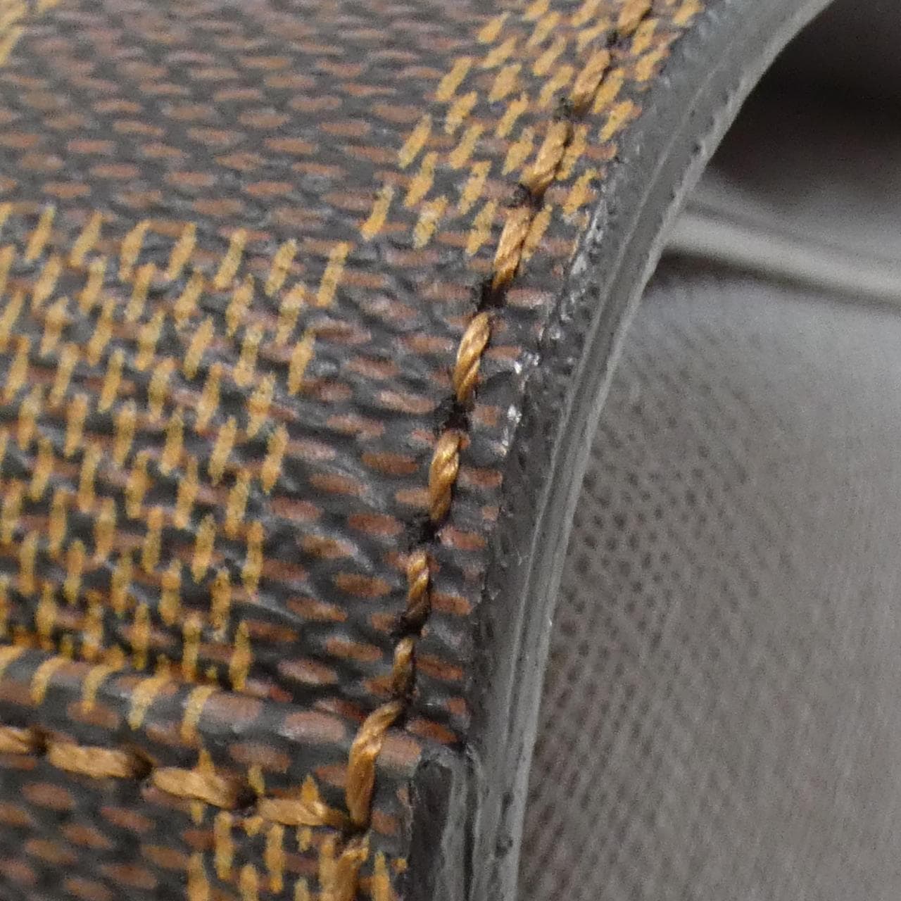 LOUIS VUITTON Damier Triana N51155 包