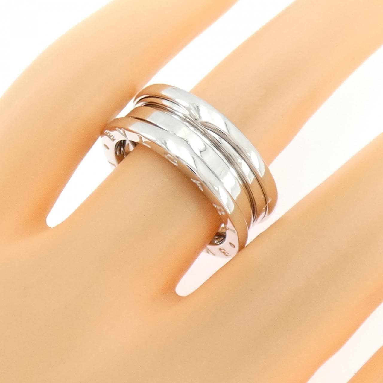 BVLGARI B.zero1 3 环戒指