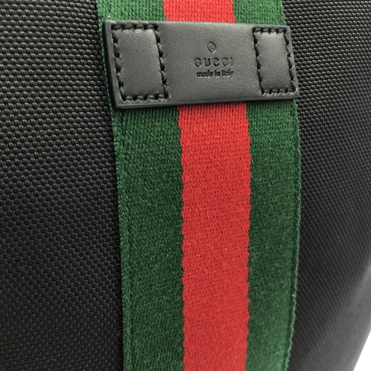 グッチ 631199 KWT7N ショルダーバッグ