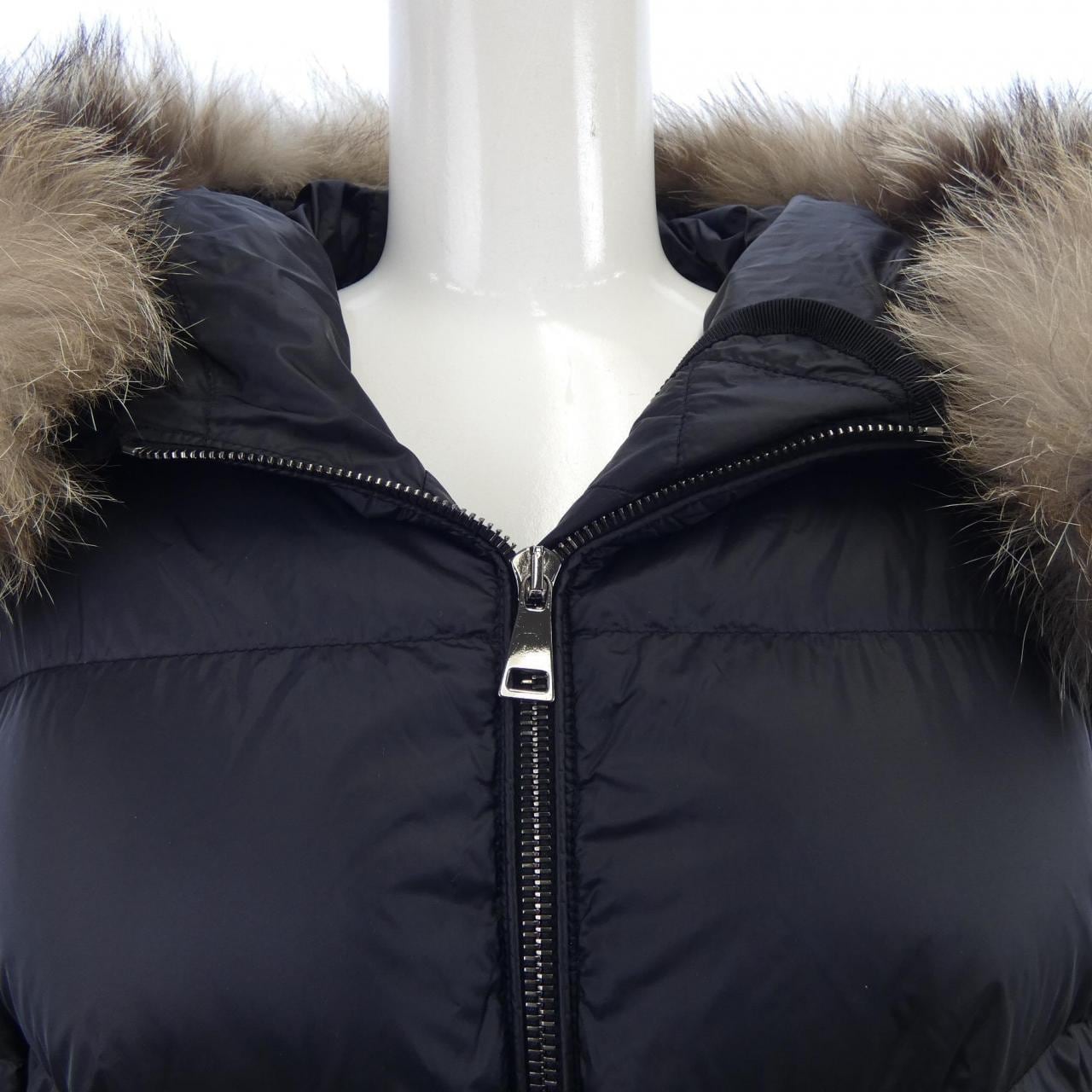 MONCLER MONCLER Down Coat