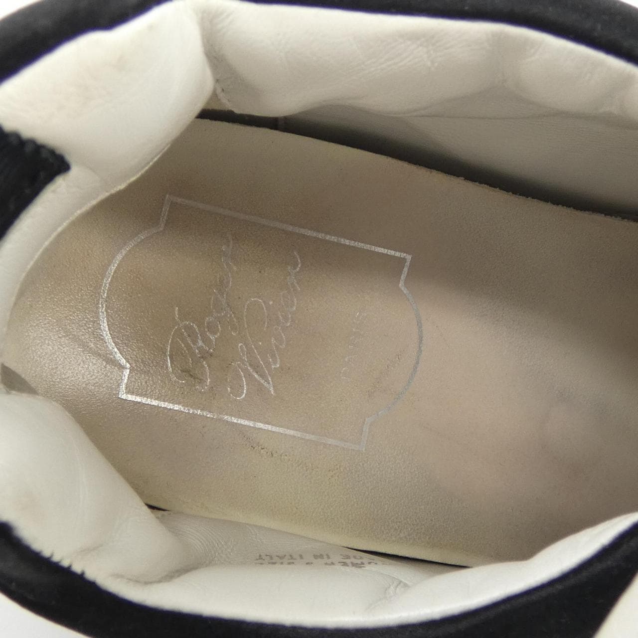 ロジェヴィヴィエ ROGER VIVIER スニーカー