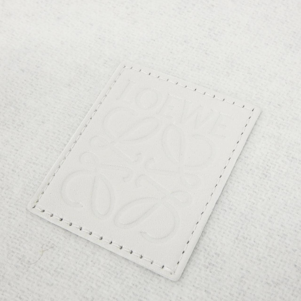 【新品】ロエベ F811251X06 マフラー