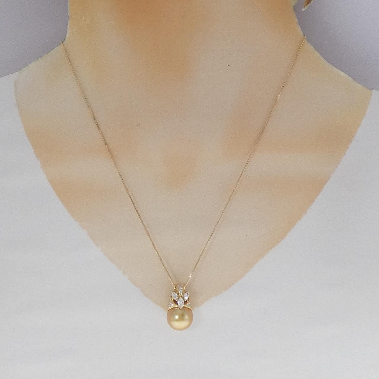 K18YG 白蝶パール ネックレス 12.3mm