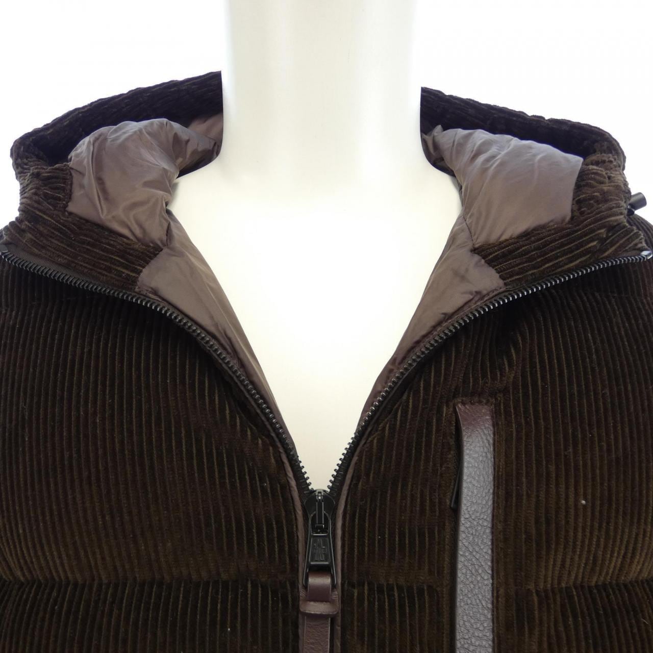 モンクレール MONCLER VEDERNA ダウンジャケット