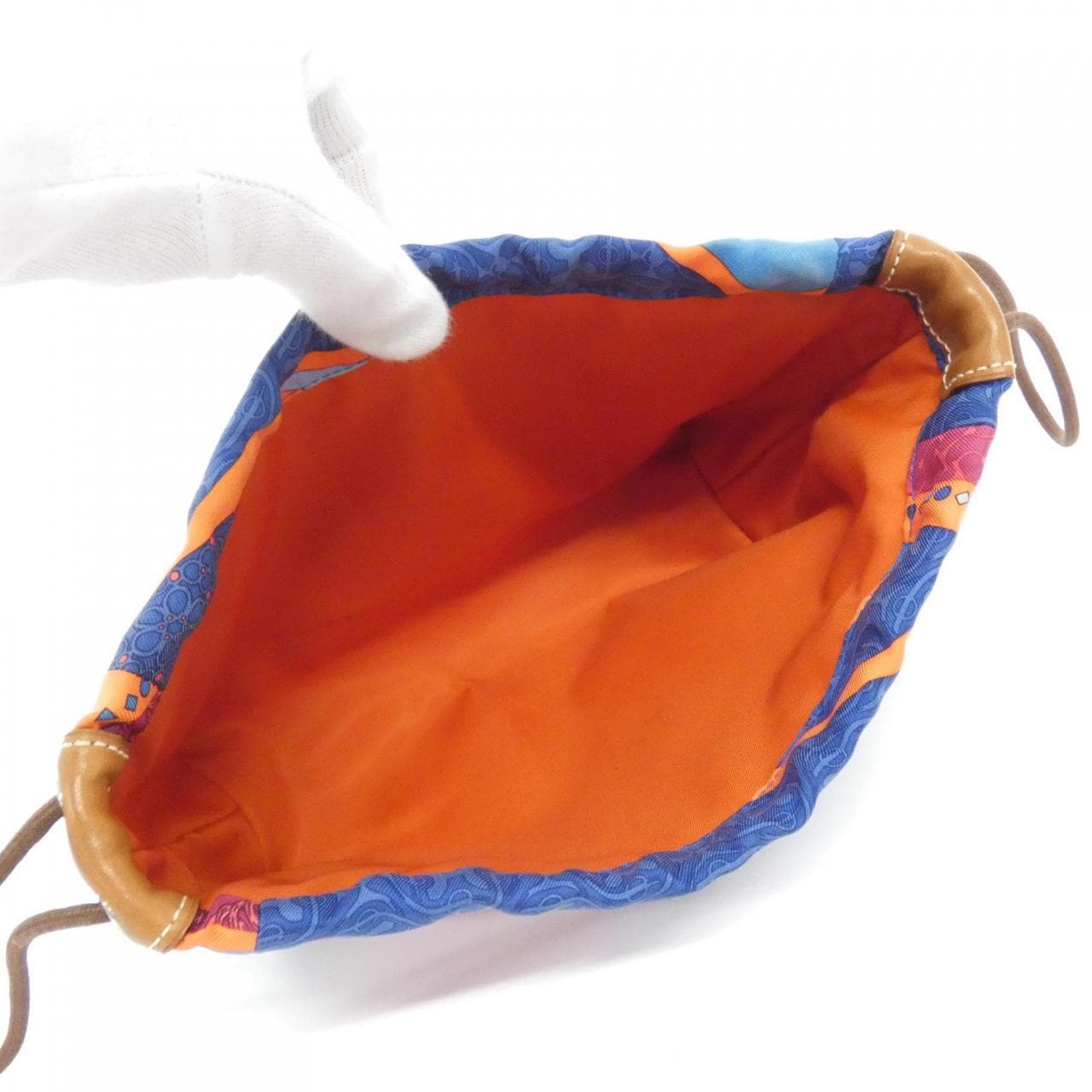 エルメス CARRE EN CRAVATES フールビ 20cm 067591CK ポーチ