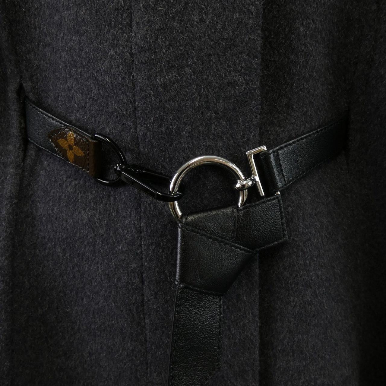ルイヴィトン LOUIS VUITTON FGCO38QWE ケープ